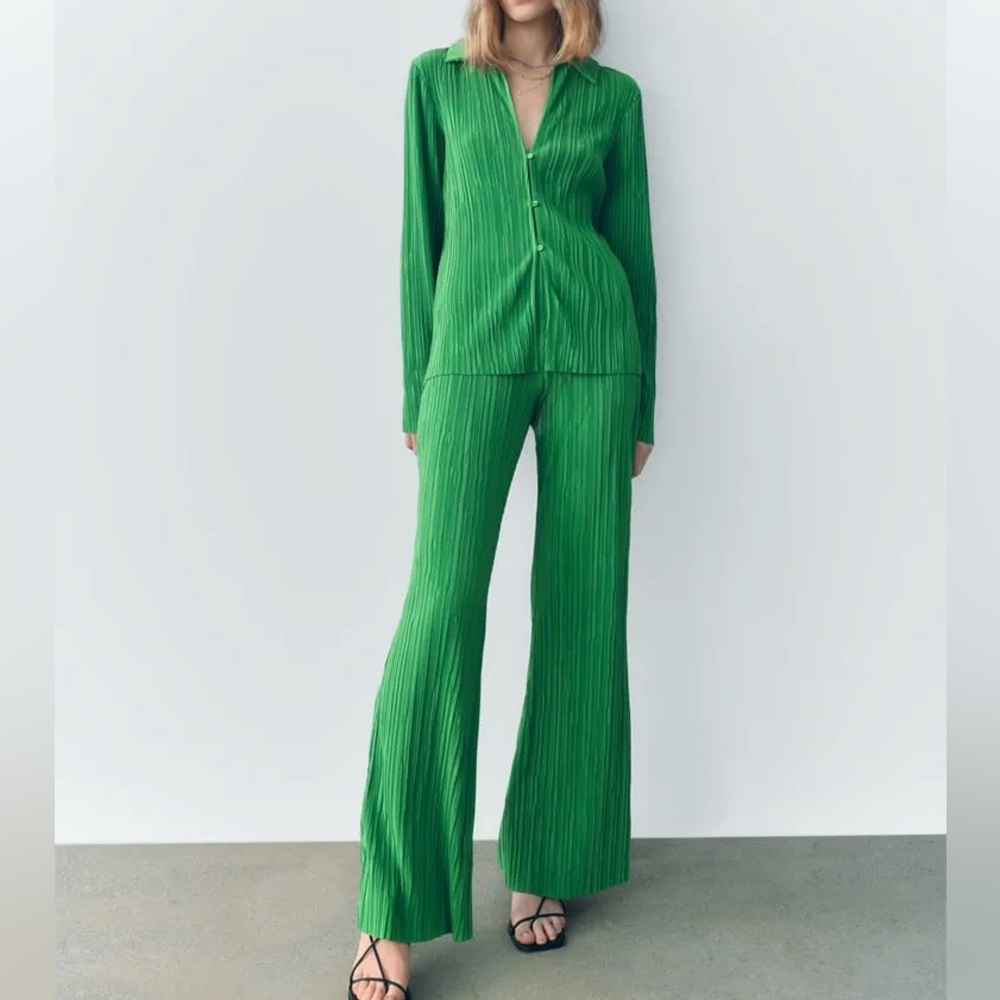 Zara Green Pleated Trousers